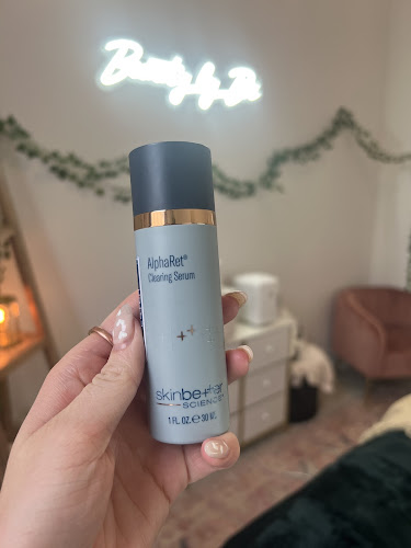 Age-Undefined Aesthetics clinic