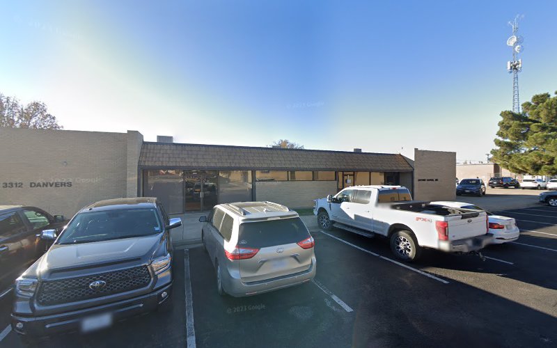 Amy Garza, MD clinic