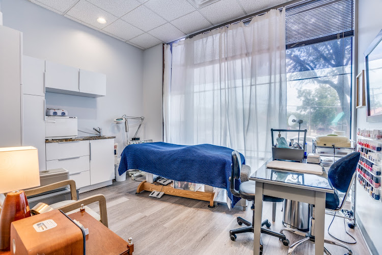 deNovo Health and Aesthetics clinic