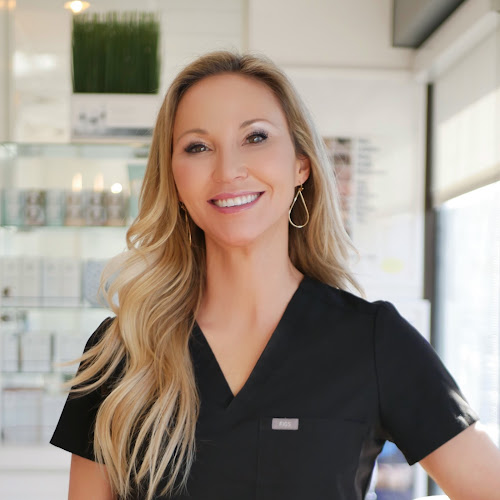 Lea Gattoni, DMSC, PA-C - Denver: Weight Loss | Cosmetic Injector clinic
