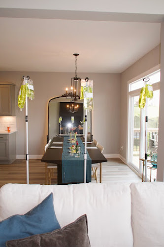 Live Well Lounge clinic