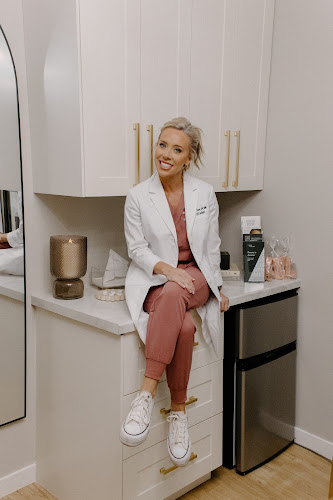 LXRY Aesthetics & Wellness clinic