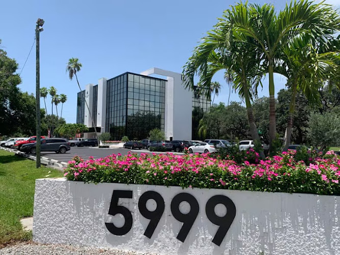 Pinnacle Health and Weight Loss Center of St Pete clinic