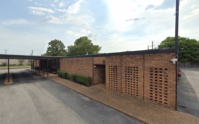 Pura Vitality Houston: Tahera English, DNP clinic