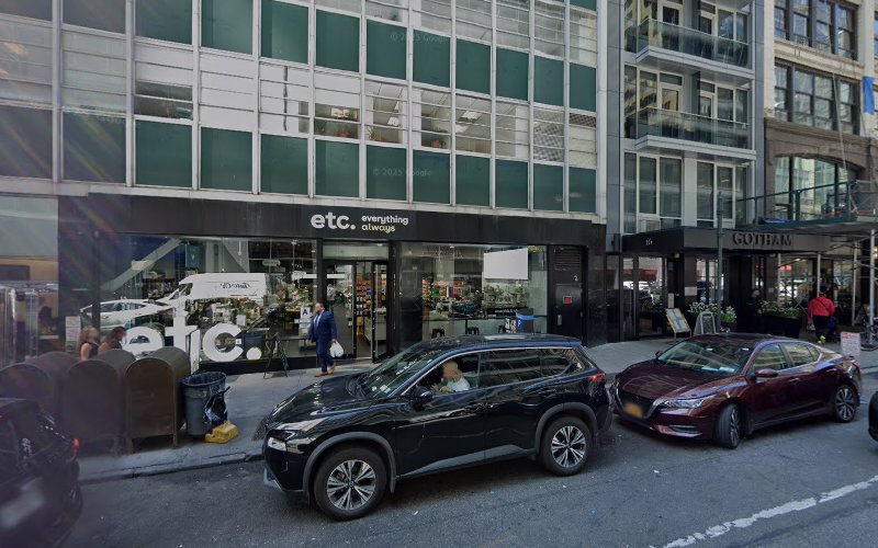 Sue DeCotiis, MD - NYC Medical Weight Loss Doctor clinic