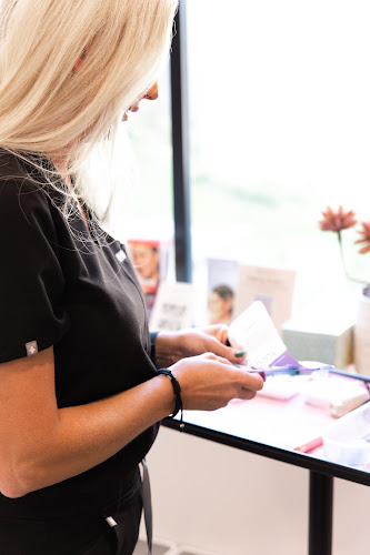 The Confidence Collective clinic